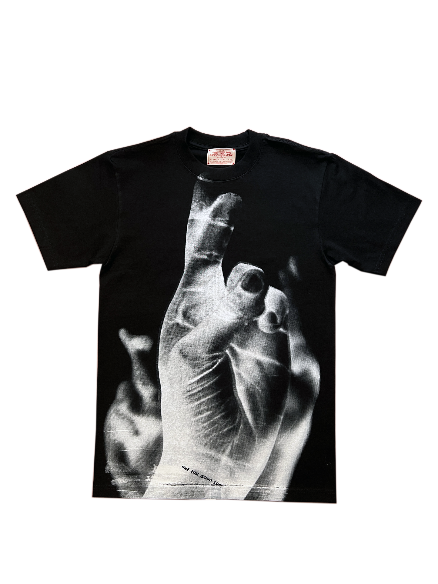 fingers crossed tee / black